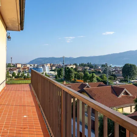 Panorama Apartment *